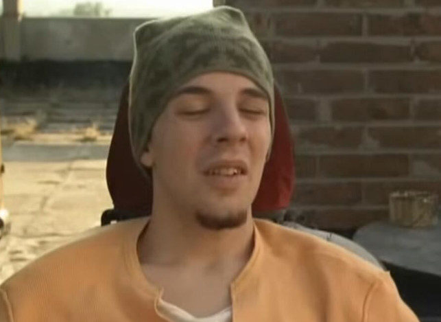 Lazar je imao 14 godina kada je probao drogu, u 17. već je bio zavisnik: Evo kako se izlečio - featured image Lazar je imao 14 godina kada je probao drogu, u 17. već je bio zavisnik: Evo kako se izlečio - featured image