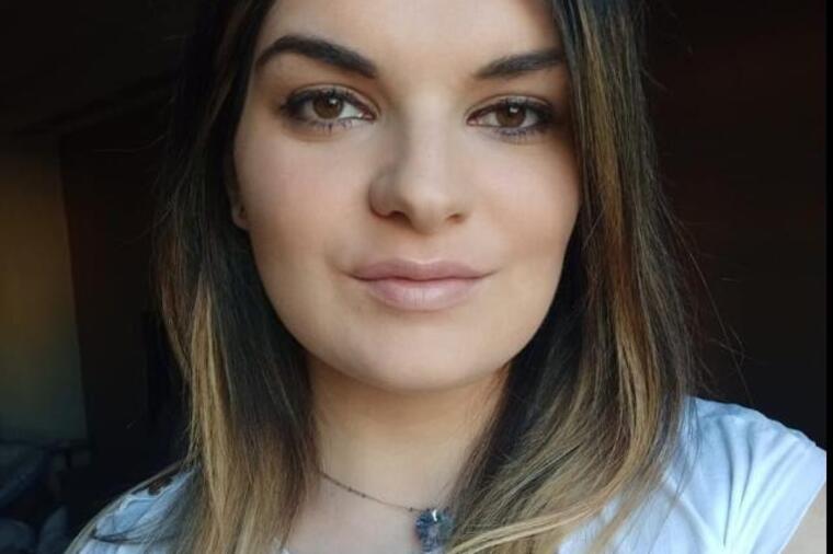 Milicu sa Kosova je kao bebu majka ostavila u snegu da umre: Posle 20 god je prepoznala na tv-u a u školi saznaje istinu - featured image Milicu sa Kosova je kao bebu majka ostavila u snegu da umre: Posle 20 god je prepoznala na tv-u a u školi saznaje istinu - featured image