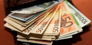 DŽEPOVI ovih zodijaka su SADA nažalost PRAZNI ali ce se UBRZO NAPUNITI! BLAGO NJIMA jer im sledi prilika da se OBOGATE!