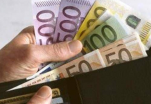 UNIVERZUM OTVARA NOVČANE KAPIJE: Ovi zodijaci dobijaju šansu za VELIKI DOBITAK do kraja meseca februara!