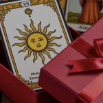 TAROT ČITANJE do KRAJA MARTA – Vagu čeka LJUBAVNA SREĆA, Jarca NEOČEKIVANE PROMENE, a ovaj znak očekuje PRAVO BOGATSTVO!